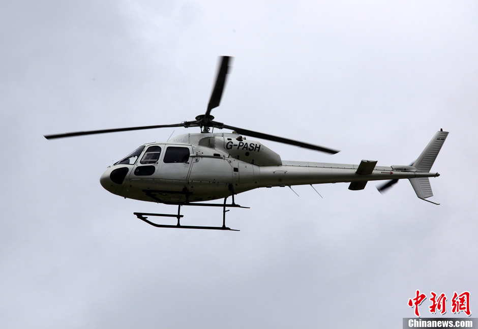 ����С����ֱ���C�M(j��n)���w�б���