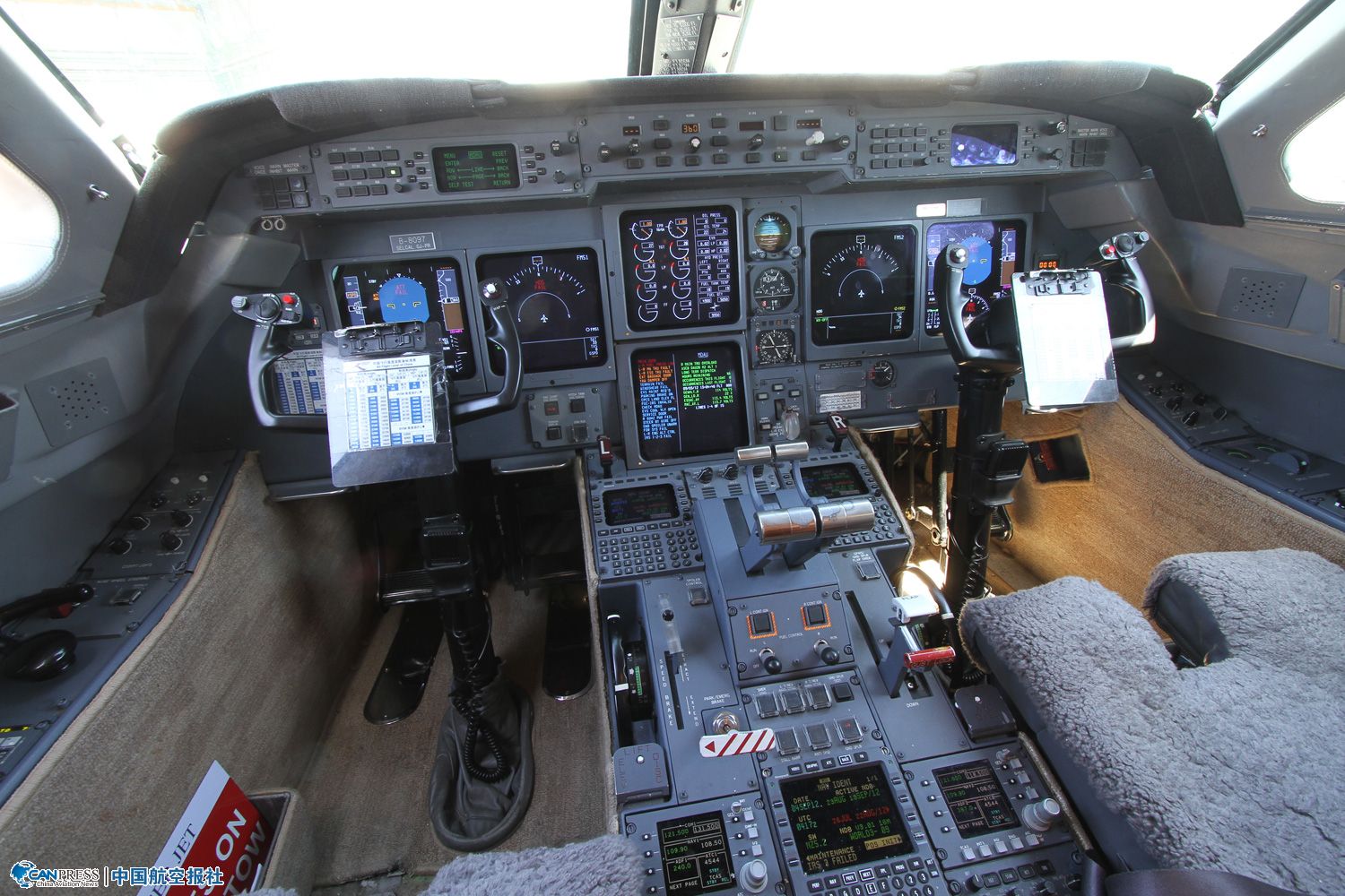 �h�A�������͵�������300