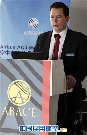 ���п�܇(ch��)����(w��)�C�������÷���(sh��)�A��Francois CHAZELLE����B���п�܇(ch��)����(w��)�Cϵ�м����Ј�(ch��ng)ǰ����