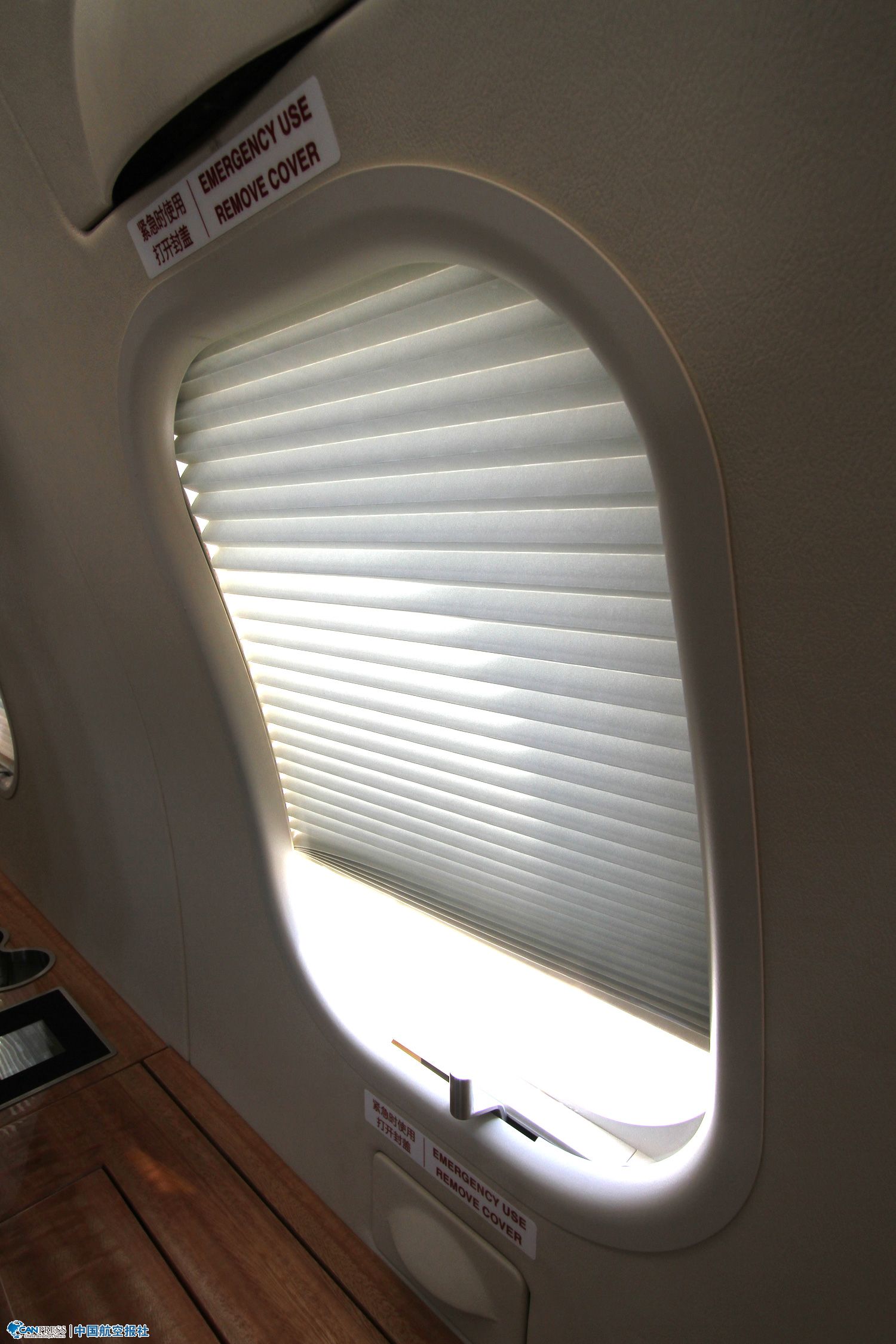 �h�A�������͵�������300