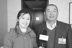 原國航董事長(cháng)孔棟(右)